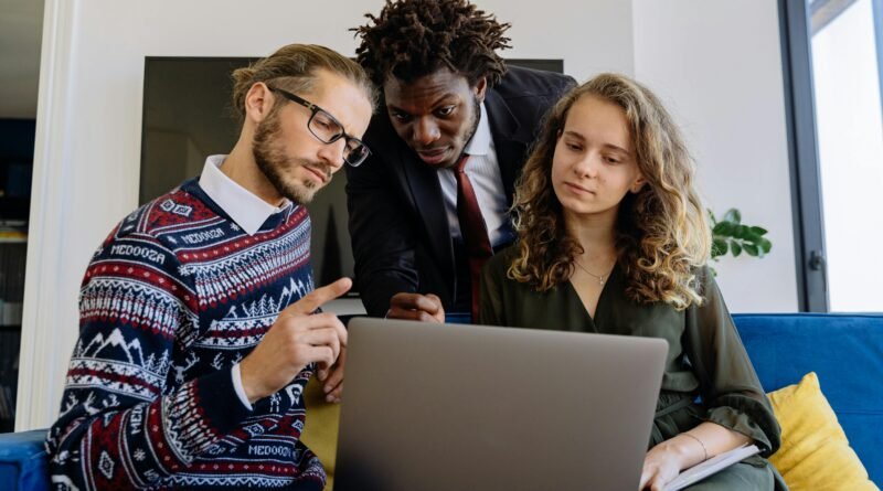 What Is Faceless Digital Marketing? Beginner-Friendly Guide for 2025